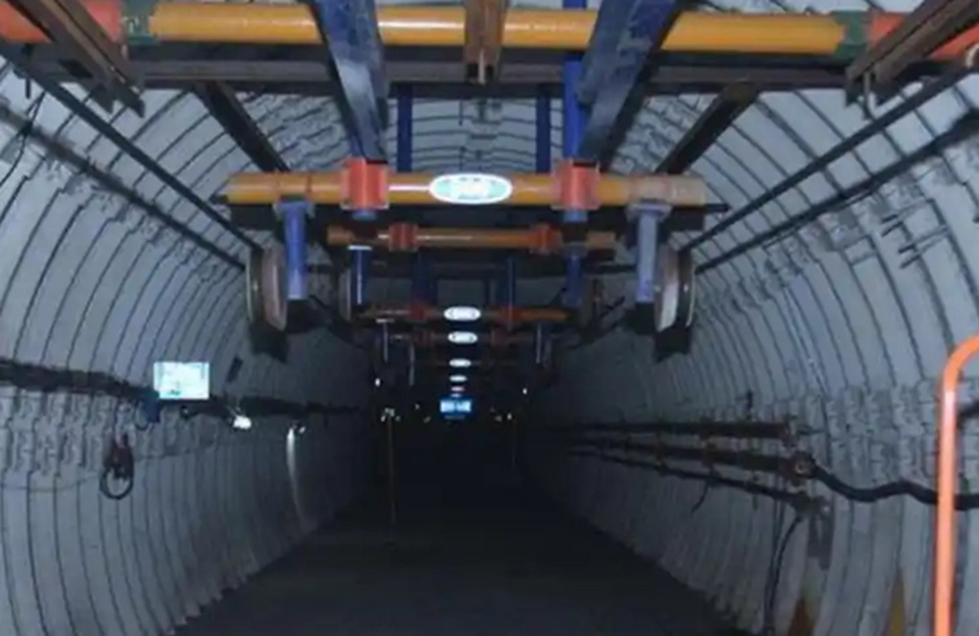 斜巷防跑車(chē)裝置